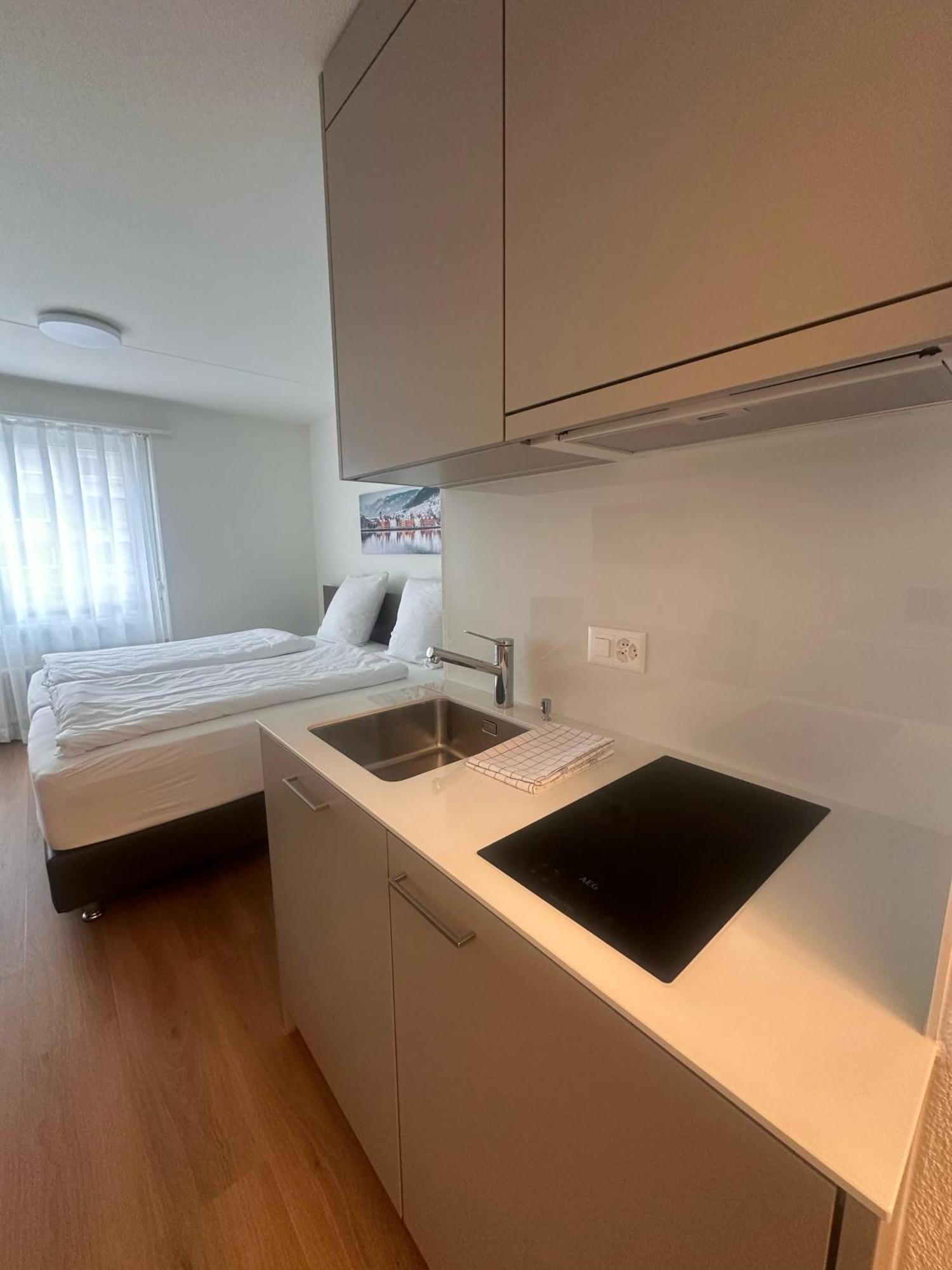 Swiss Star Zurich Airport - Self Check-In Apartment Kloten Ngoại thất bức ảnh