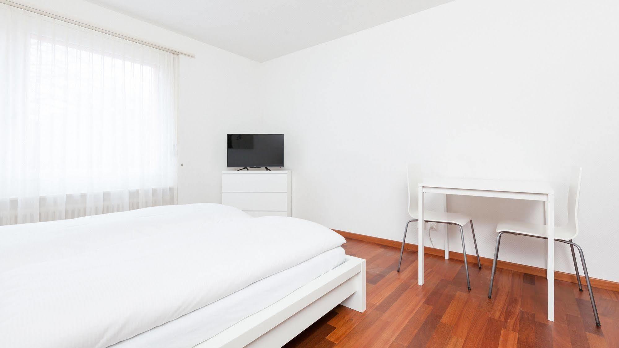 Swiss Star Zurich Airport - Self Check-In Apartment Kloten Ngoại thất bức ảnh